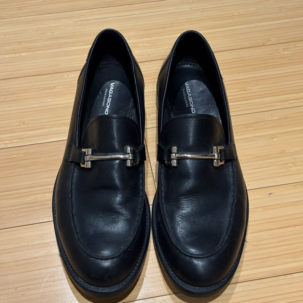 Vagabond Black Leather Loafers with Horsebit Detail